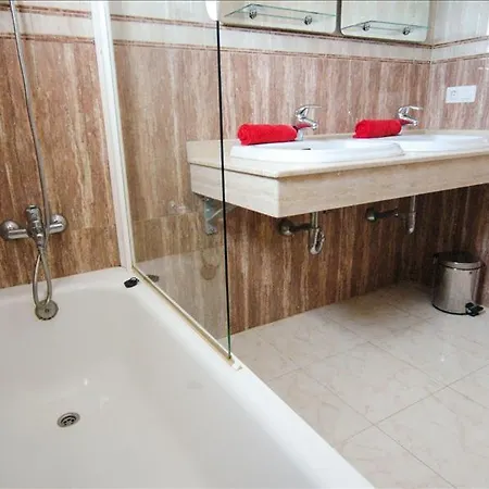 Playa Blanca Sleeps 7 With Pool And Wifi Villa Playa Blanca (Lanzarote)